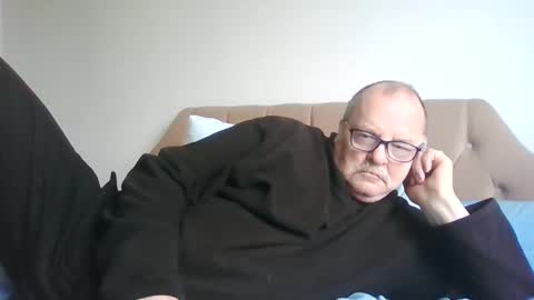 oldfkr69 online show from March 10, 2025, 11:53 am