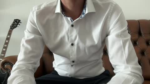 Snapshot of oldschoolgentleman1 chatting on June 20, 2026, 8:17 am oldschoolgentleman1 online show from June 20, 2026, 8:17 am