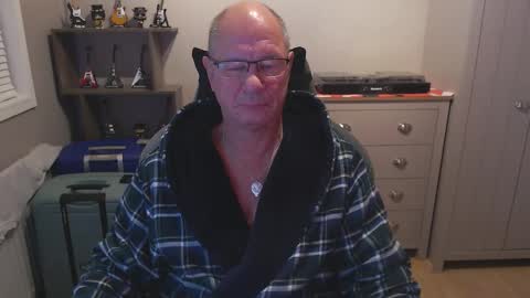 oldveteranuk online show from September 16, 2025, 4:35 am