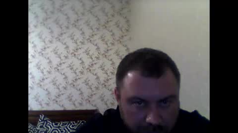 Snapshot of olegvvvvv chatting on October 17, 2025, 8:33 pm olegvvvvv online show from October 17, 2025, 8:33 pm