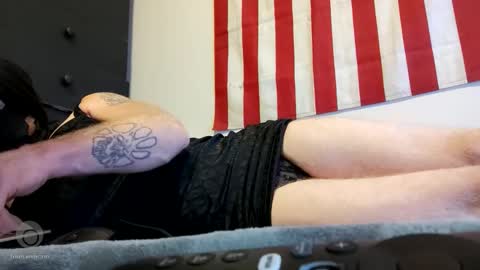 Laura online show from October 25, 2025, 4:20 am