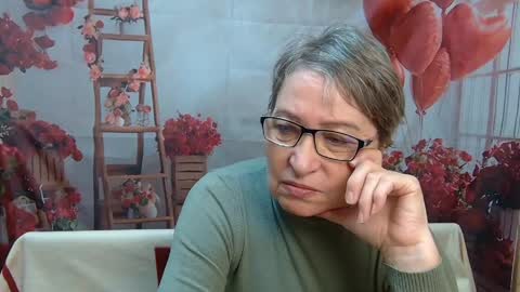 OlgaLuck online show from April 29, 2026, 5:33 am