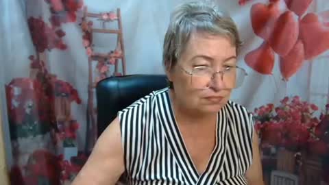 Snapshot of olgaluck chatting on July 15, 2026, 5:45 am OlgaLuck online show from July 15, 2026, 5:45 am