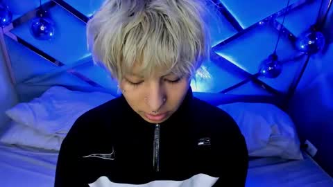 oliiverr22 online show from January 12, 2026, 11:26 am