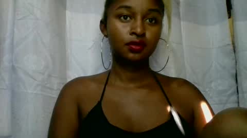 Snapshot of olinah610 chatting on July 12, 2026, 5:09 am olinah610 online show from July 12, 2026, 5:09 am