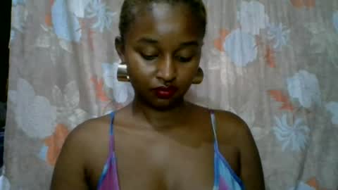 Snapshot of olinah610 chatting on July 20, 2026, 8:06 am olinah610 online show from July 20, 2026, 8:06 am