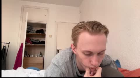 Oliver and Thomas online show from October 16, 2025, 10:16 am