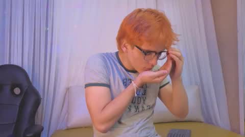 oliver_big19 online show from September 15, 2025, 11:43 am