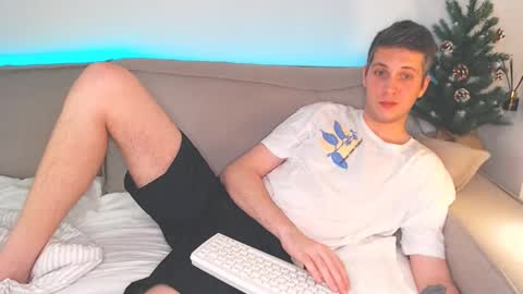 Oliver online show from January 7, 2025, 8:52 pm