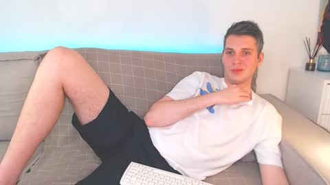 Oliver online show from February 8, 2025, 2:05 pm