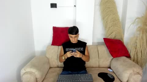 OLIVER online show from February 2, 2026, 12:26 pm