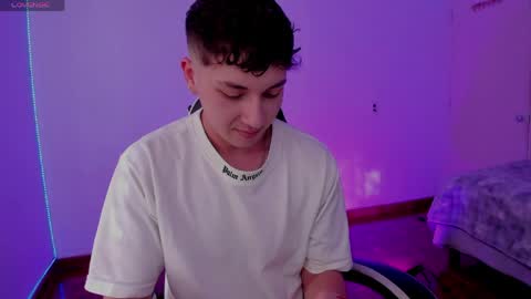 Snapshot of oliver_kyy chatting on May 22, 2026, 9:20 pm oliveeer online show from May 22, 2026, 9:20 pm