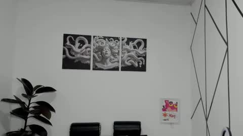 Snapshot of oliver_mr_ chatting on November 10, 2025, 9:58 pm oliver mr online show from November 10, 2025, 9:58 pm