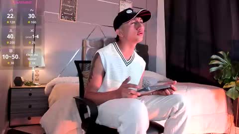 Snapshot of oliver_mr_ chatting on November 19, 2025, 8:09 pm oliver mr online show from November 19, 2025, 8:09 pm