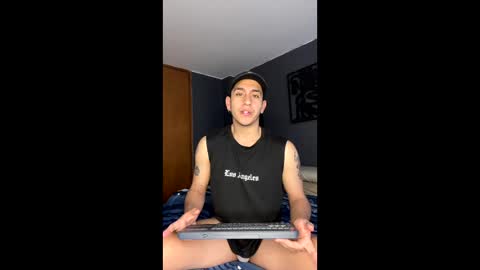 Oliver online show from December 15, 2025, 9:52 pm