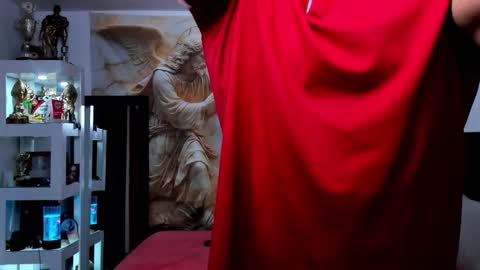 oliver_tommy online show from October 28, 2025, 2:31 pm