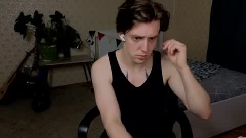 Oliver Evans online show from August 7, 2026, 4:36 am
