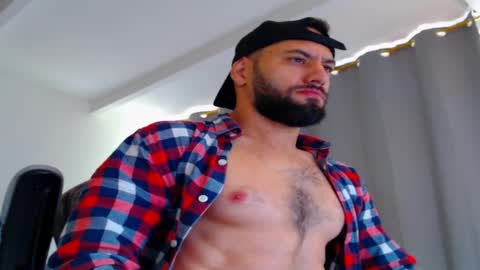 oliver online show from October 7, 2025, 2:47 pm