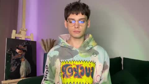 Snapshot of oliverlawrence chatting on May 27, 2026, 2:30 am oliverlawrence online show from May 27, 2026, 2:30 am