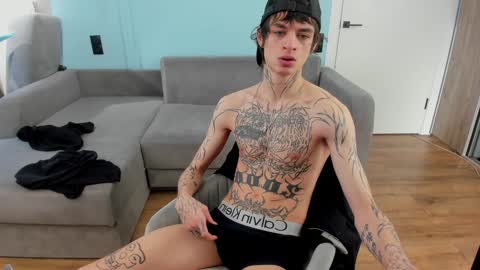 oliverrgroove online show from January 15, 2025, 8:20 am