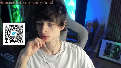 oliverrgroove online show from November 15, 2025, 3:08 pm