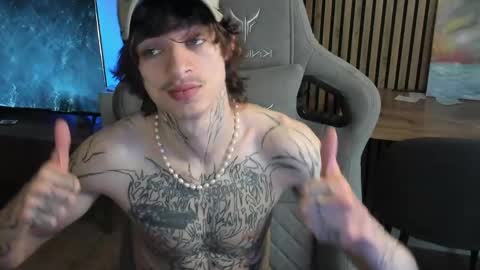 Snapshot of oliverrgroove chatting on May 24, 2026, 2:00 pm oliverrgroove online show from May 24, 2026, 2:00 pm