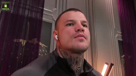 Snapshot of oliversport chatting on March 9, 2025, 3:38 pm OliverSport online show from March 9, 2025, 3:38 pm