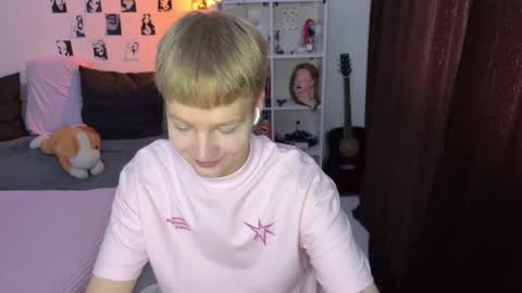 oliver online show from September 28, 2025, 10:42 am