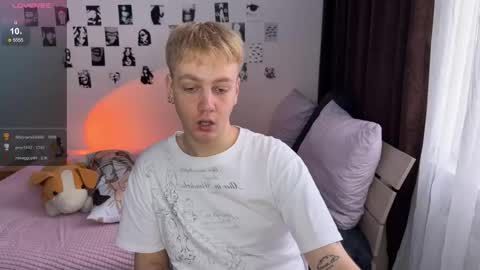 oliver online show from October 29, 2025, 6:48 am