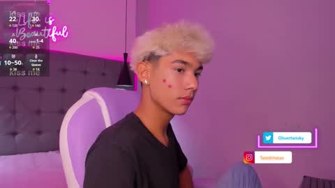 Oliver online show from September 26, 2025, 1:59 pm