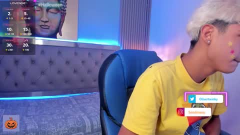 Oliver online show from October 5, 2025, 2:37 pm