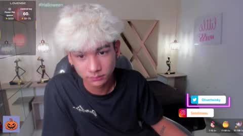 Oliver online show from October 14, 2025, 4:08 pm