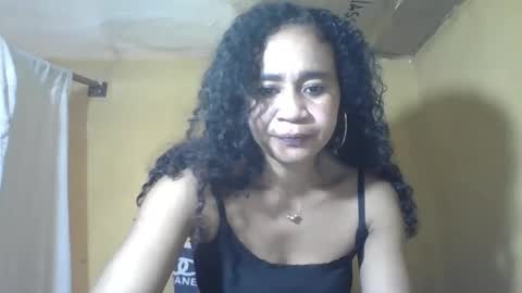 olivia9794 online show from May 31, 2026, 11:39 am