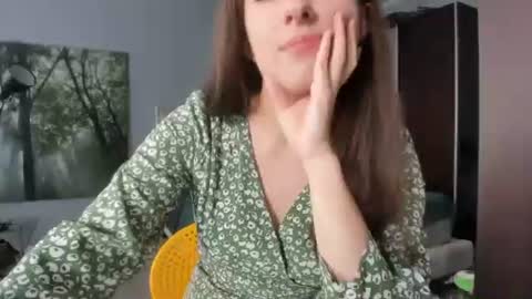 olivia__dream online show from June 6, 2026, 11:15 am