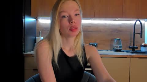 Olivia 3 online show from February 28, 2026, 10:33 pm