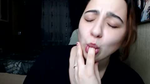 olivia_defo online show from February 8, 2026, 8:12 pm