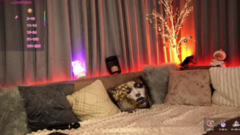 SaraConor online show from February 5, 2025, 12:27 pm