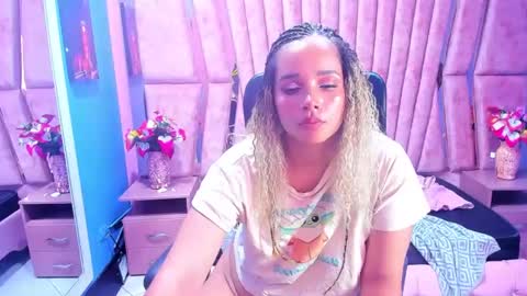  OLIVIA  online show from January 8, 2025, 11:54 am