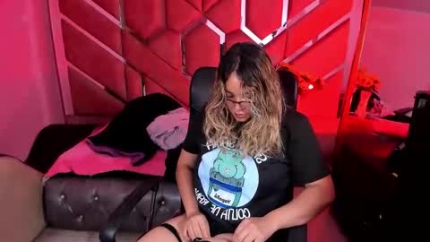  OLIVIA  online show from October 3, 2025, 3:58 am