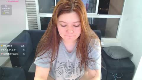 olivia_martine online show from February 26, 2025, 6:26 am