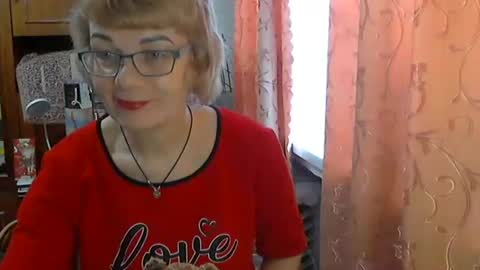 Snapshot of olivia_mia25 chatting on March 30, 2026, 6:03 am Olivia Mia online show from March 30, 2026, 6:03 am