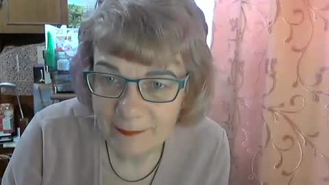 Snapshot of olivia_mia25 chatting on April 6, 2026, 6:36 am Olivia Mia online show from April 6, 2026, 6:36 am