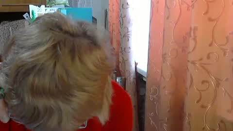 Snapshot of olivia_mia25 chatting on April 10, 2026, 9:14 am Olivia Mia online show from April 10, 2026, 9:14 am