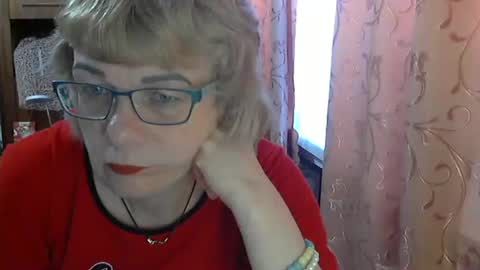 Snapshot of olivia_mia25 chatting on April 14, 2026, 7:03 am Olivia Mia online show from April 14, 2026, 7:03 am
