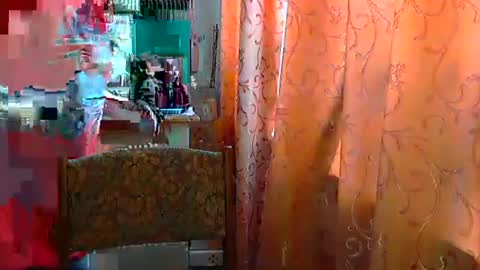 Snapshot of olivia_mia25 chatting on April 25, 2026, 2:14 pm Olivia Mia online show from April 25, 2026, 2:14 pm