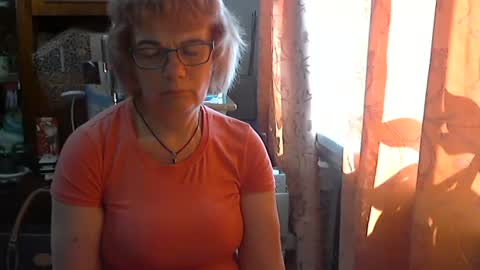 Snapshot of olivia_mia25 chatting on May 16, 2026, 11:53 am Olivia Mia online show from May 16, 2026, 11:53 am