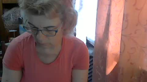Snapshot of olivia_mia25 chatting on May 21, 2026, 10:55 am Olivia Mia online show from May 21, 2026, 10:55 am