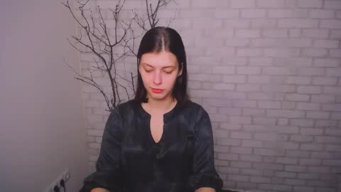 Olivia online show from January 3, 2025, 1:58 pm