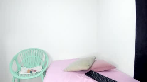 Snapshot of olivia_stevens_ chatting on May 9, 2026, 8:36 pm Olivia online show from May 9, 2026, 8:36 pm