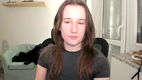 Snapshot of oliviaaa2003 chatting on February 9, 2025, 10:21 pm Oliwiaa2004 online show from February 9, 2025, 10:21 pm